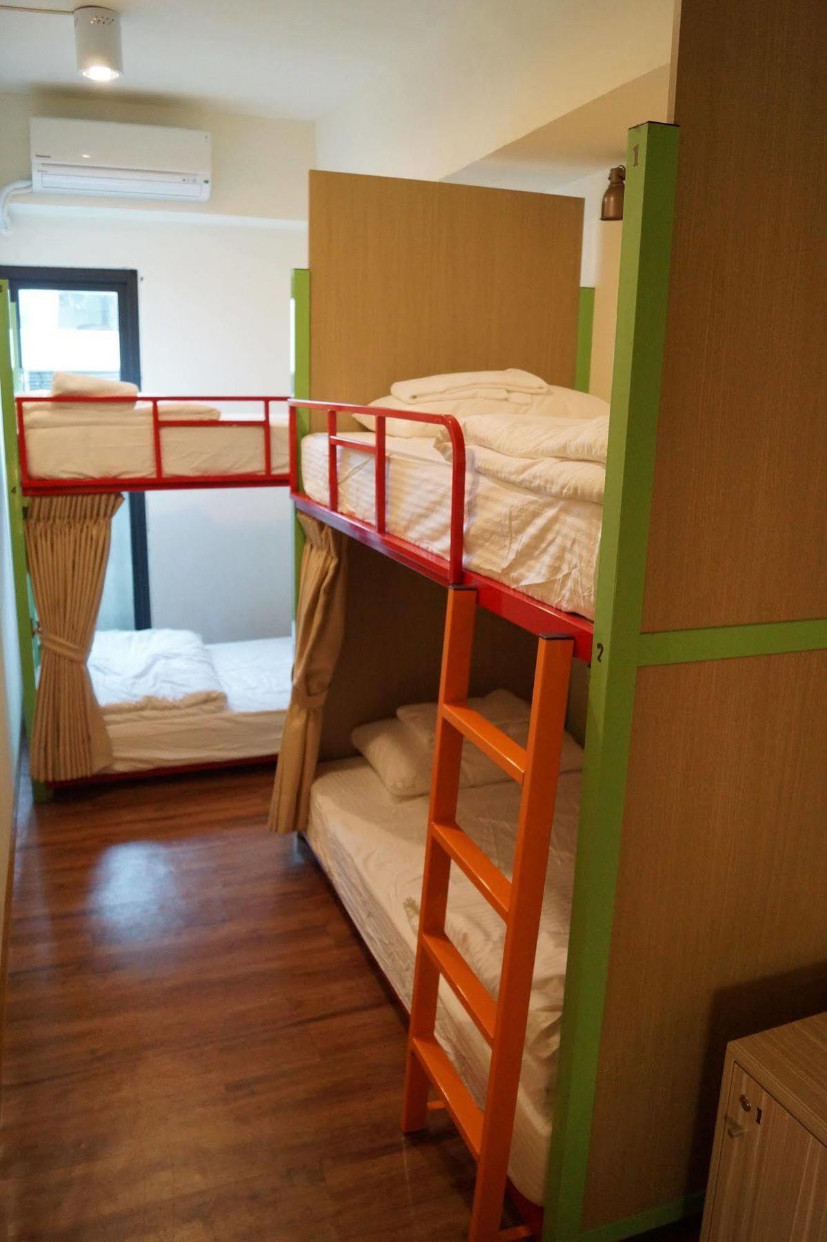 Trip Gg Hostel Гаосюн Экстерьер фото